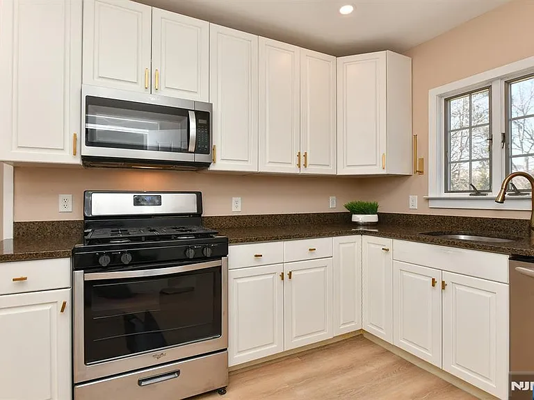 420 Carmita Ave #1 — Photo 19