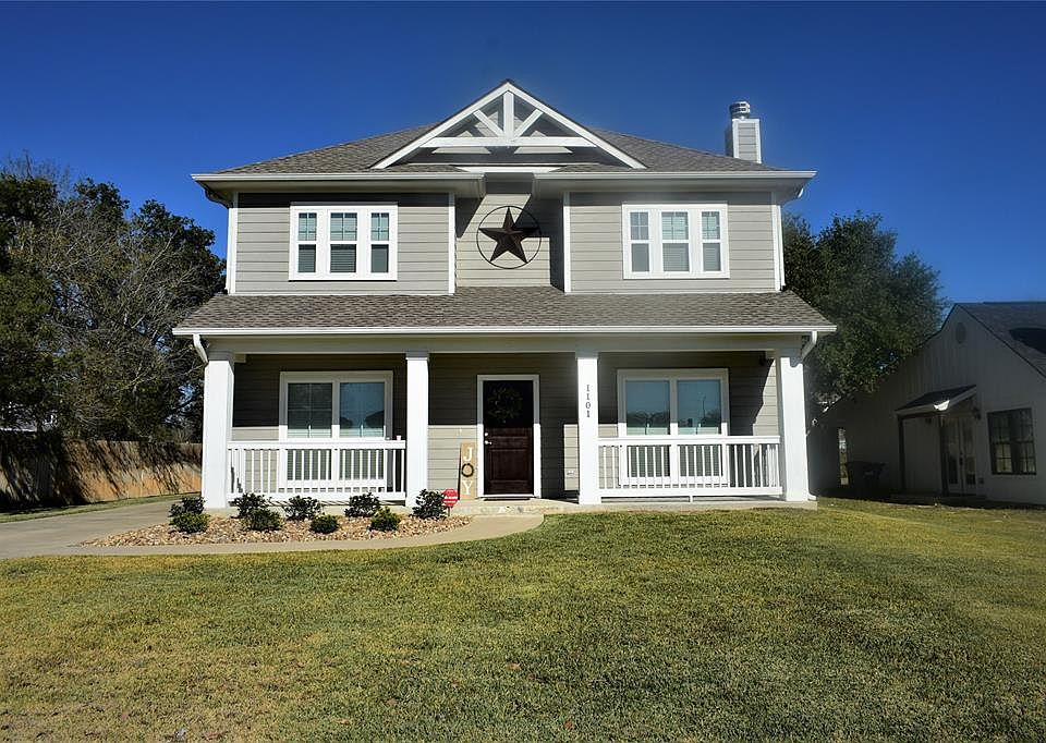 1st image of 1101 Foster Ave
