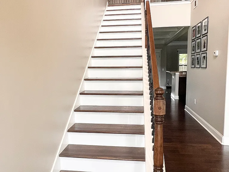 230 Misty Valley Ln — Photo 2