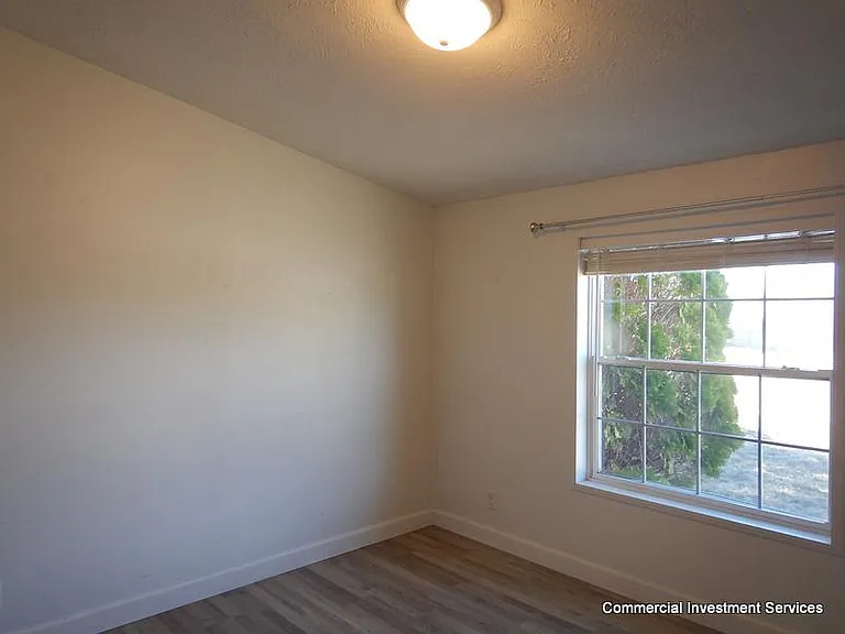 1328 Bridle Dr — Photo 18