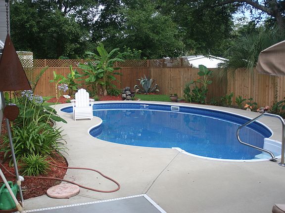 All 6ft fenced in privacy!