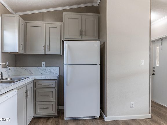 4th image of 426 W COTTONWOOD Lane #34