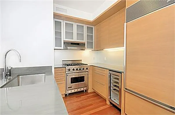 Rented by New York Residence | media 13