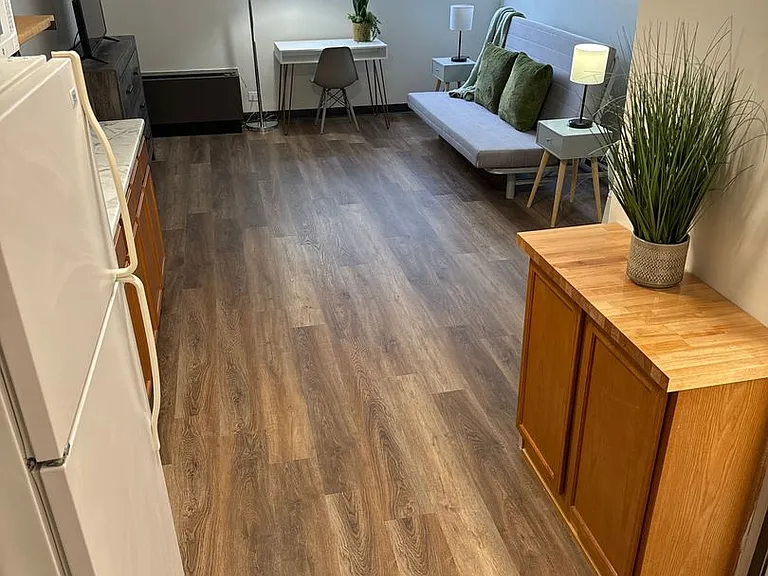 The McCoy at 8035 Apartments - Clive — Photo 14