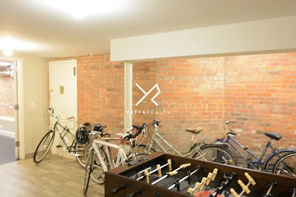 Rented by Yaffa Realty LLC | media 40