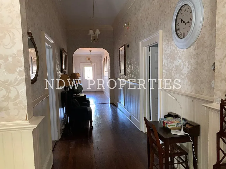 105 Whitehead Ave NE #A — Photo 8