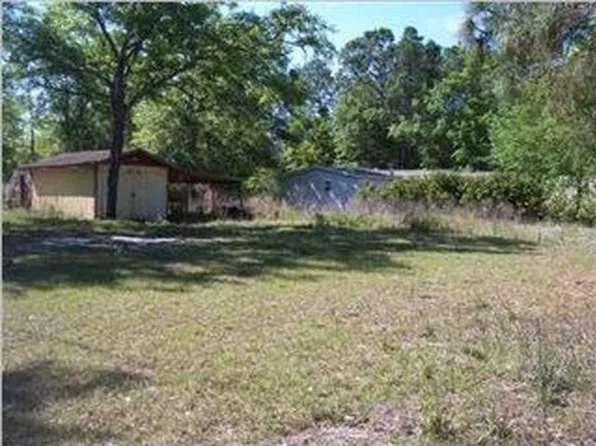 6991 Bass St, Wewahitchka, FL 32465