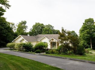 89 Falcon Ridge Rd, Torrington, CT 06790
