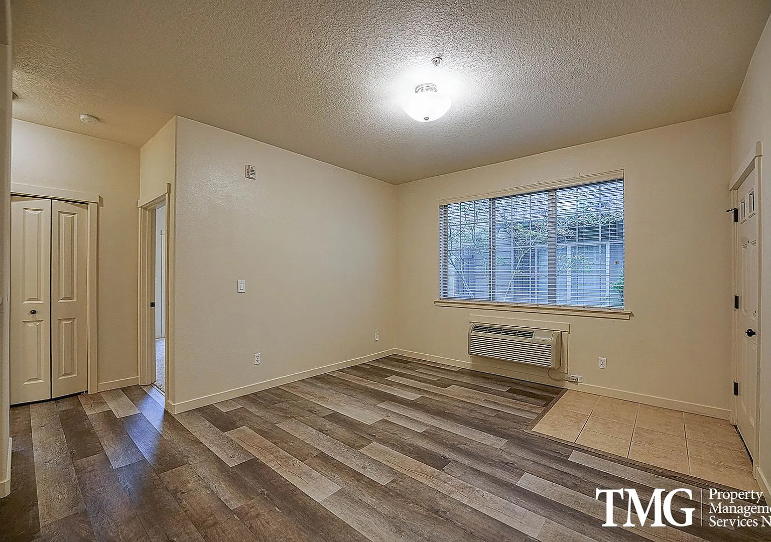 Beaverton Condo with Private Patio & Community Amenities — Photo 2