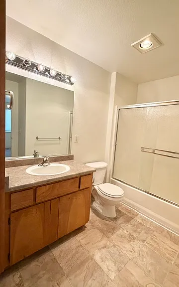3151 Forest Hills Dr #6 — Photo 3