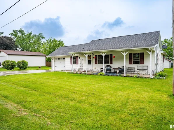 415 E Walnut St, Tremont, IL 61568