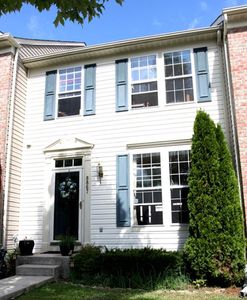8867 Papillon Dr, Ellicott City, MD, 21043