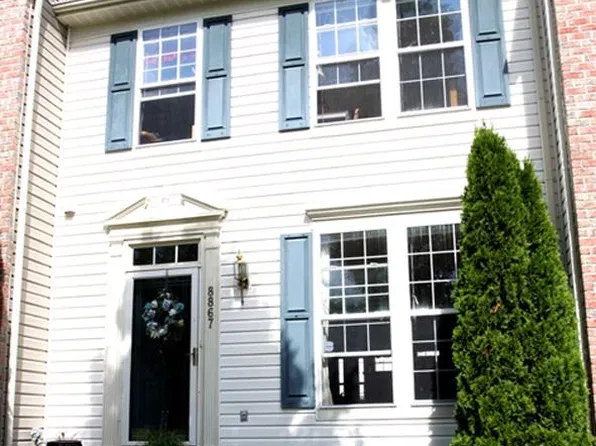 8867 Papillon Dr, Ellicott City, MD 21043