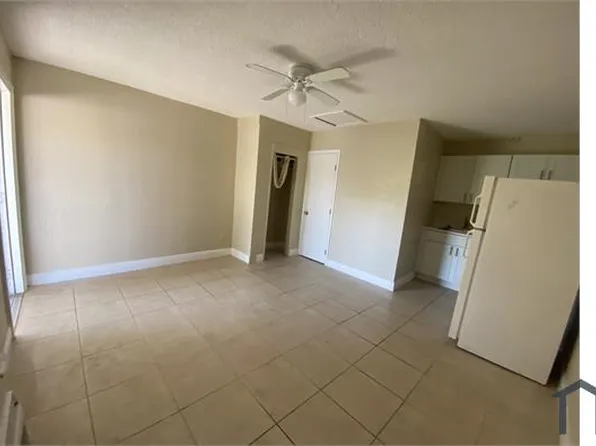2800 W Sunrise Blvd #2, Fort Lauderdale, FL 33311