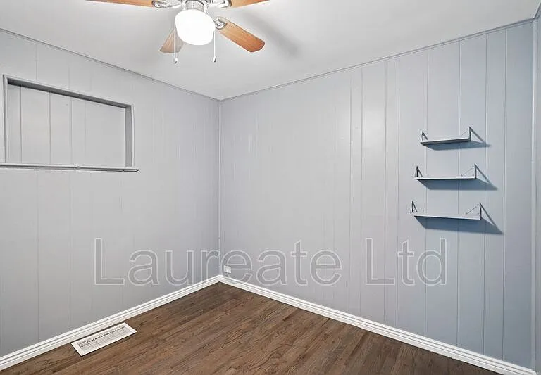 2880 N Harrison St — Photo 17