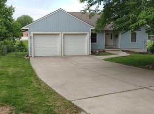 4621 N Agnes Ave, Kansas City, MO 64117