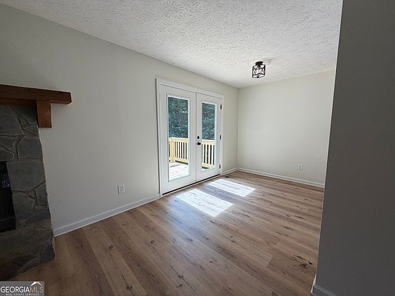 4th image of 1730 Bullock Dr
