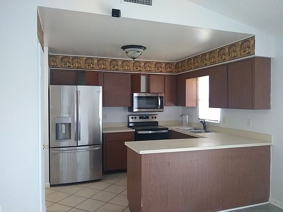 5th image of 2043 Woodbriar Loop S