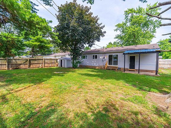 3rd image of 3761 Tylor Dr