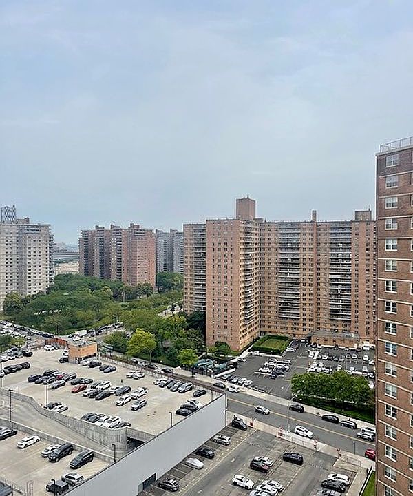 1st image of 2928 W 5th St #19A