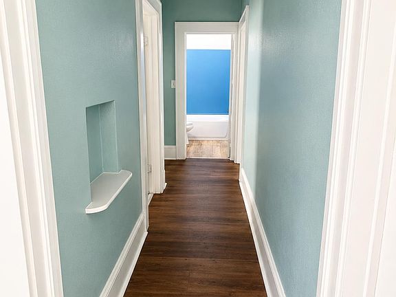 3rd image of 415 Goodwin Ave
