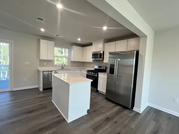 602 Maria Loretta Ln, Forked River, NJ 08731