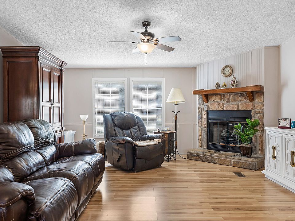 2007 Dawnville Beaverdale Rd NE, Dalton, GA 30721 Zillow