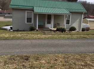 178 Mill Stone Cir, Mount Hope, WV 25880