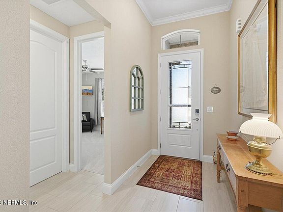 5th image of 223 SAINT VINCENT Drive
