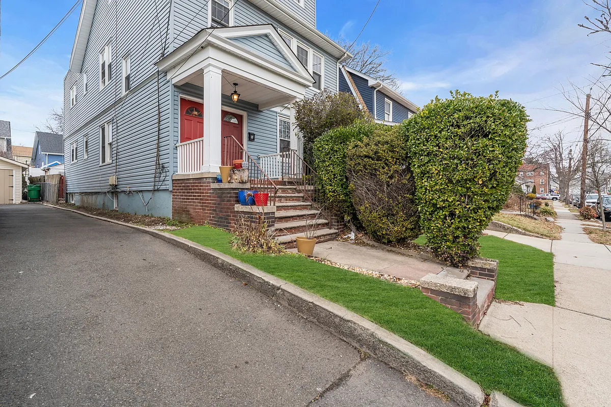 Building Photo - 181 Jacoby St #1