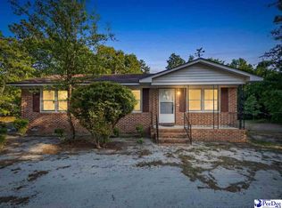 1413 E Old Camden Rd, Hartsville, SC 29550
