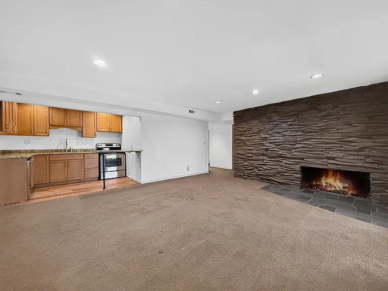 16706 SE 44th St — Photo 23