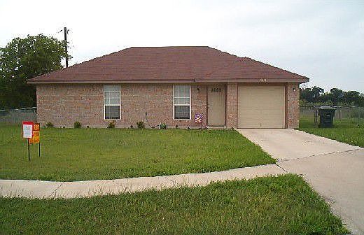 1st image of 2601 Caprice Dr