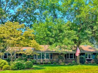 17 Fox Rd, East Setauket, NY 11733