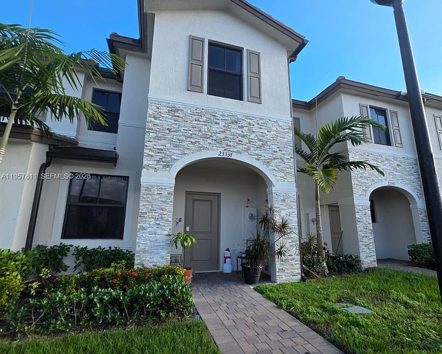 1st image of 23337 SW 128th Ave