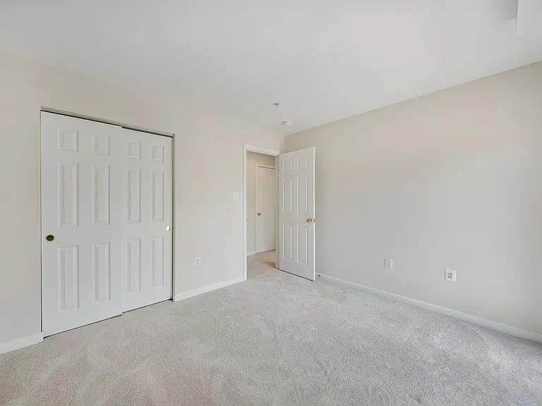 15503 John Diskin Cir #32 — Photo 29