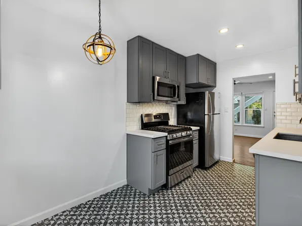 631 Navy St #B, Santa Monica, CA 90405