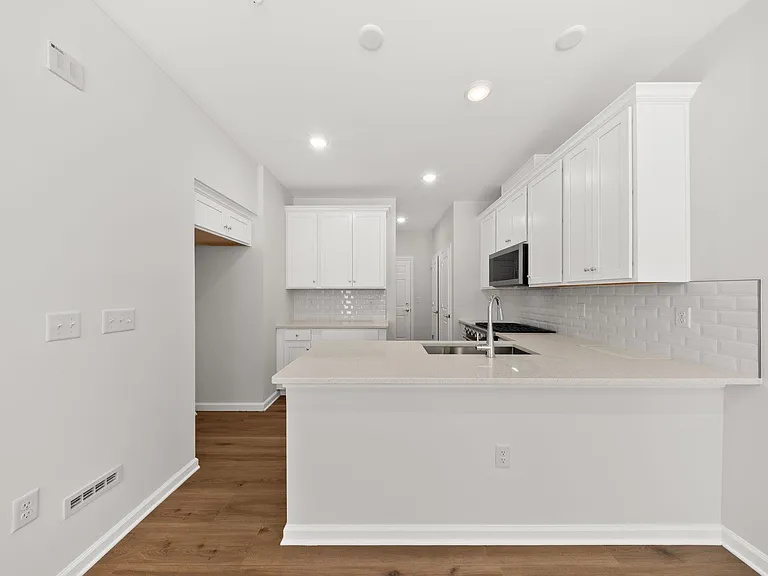 500 Willow St #505 — Photo 16