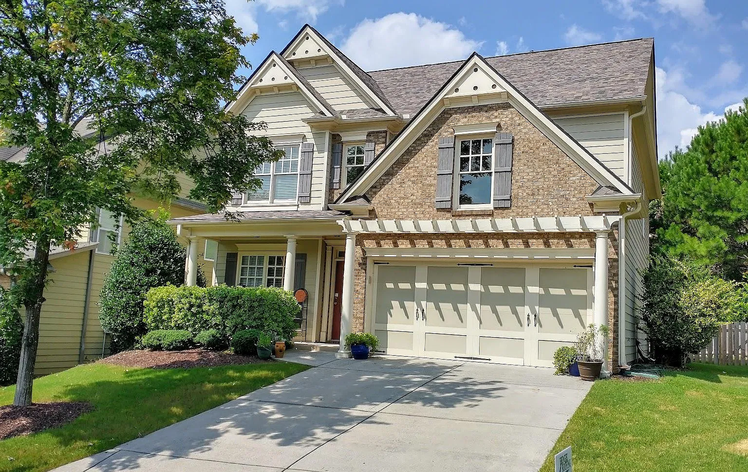 3695 Crowchild Drive — Photo 1