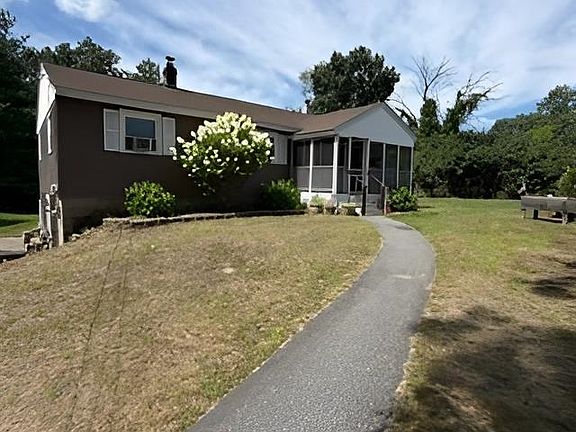 2nd image of 100 Currier Road