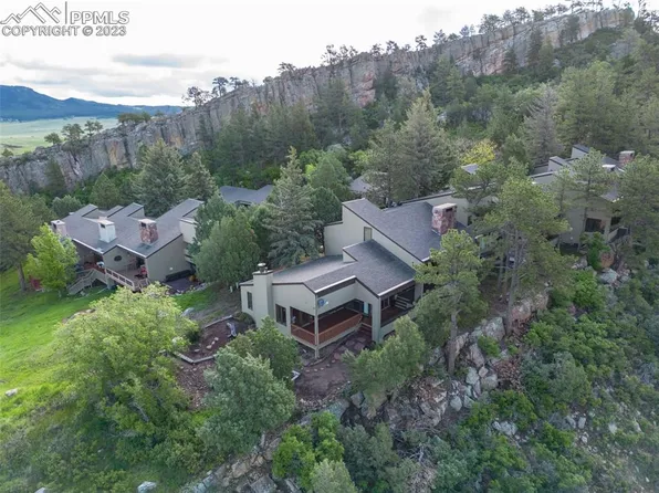 6301 Perry Park Blvd APT 4, Larkspur, CO 80118