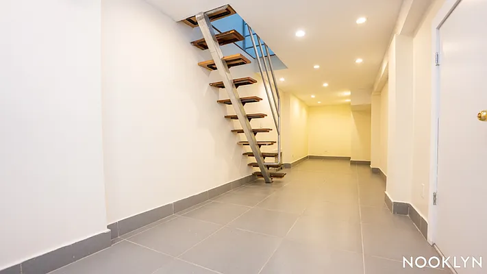 Rented by Nooklyn NYC LLC | media 16