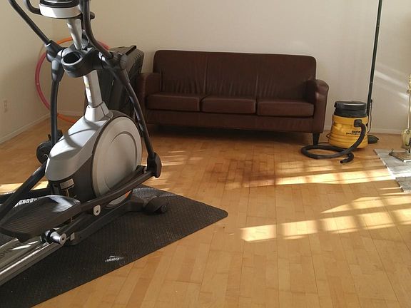5th image of 419 Galleria Dr APT 8