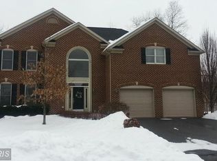 11505 Woodview Ct, Hagerstown, MD 21742