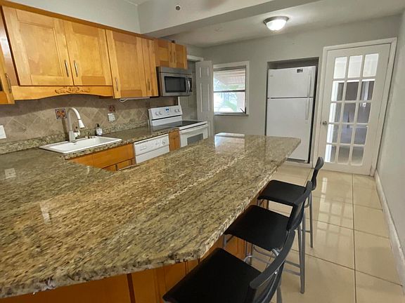 3rd image of 2538 Wilson Street