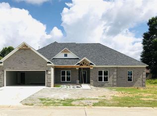 33 Duncan Ln, Vilonia, AR 72173