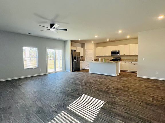 5th image of 116 Amethyst Dr