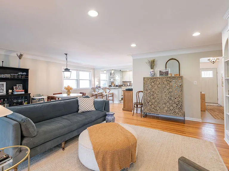 23213 Fairmount Blvd — Photo 15