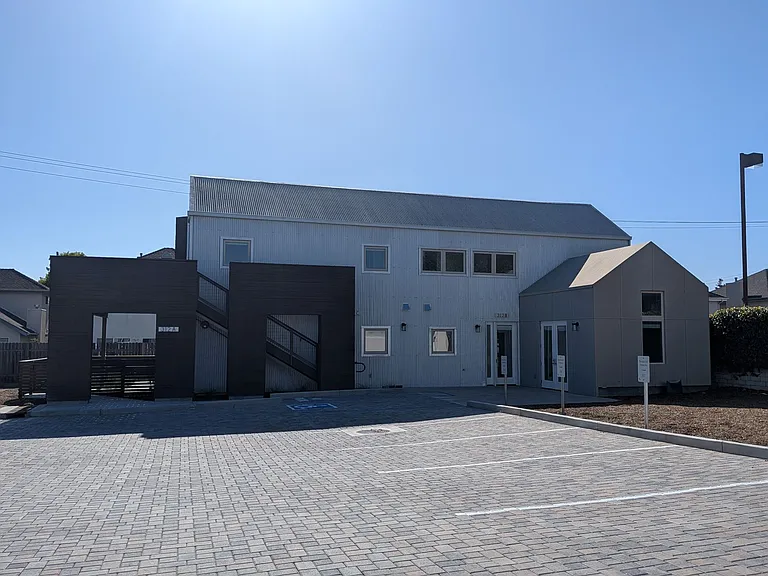 312 S Halcyon Rd #A — Photo 14
