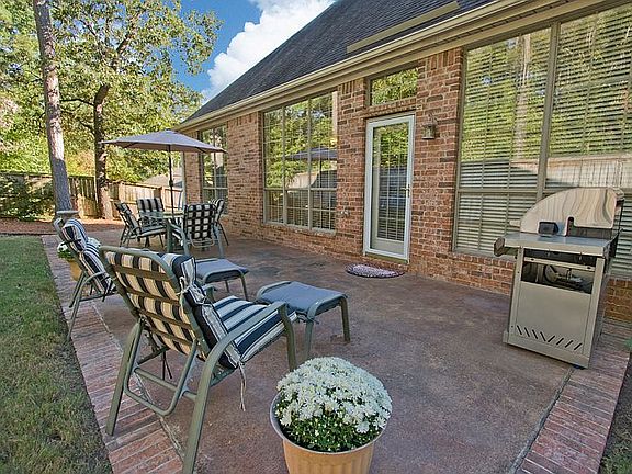 3rd image of 2820 Mossy Creek Dr